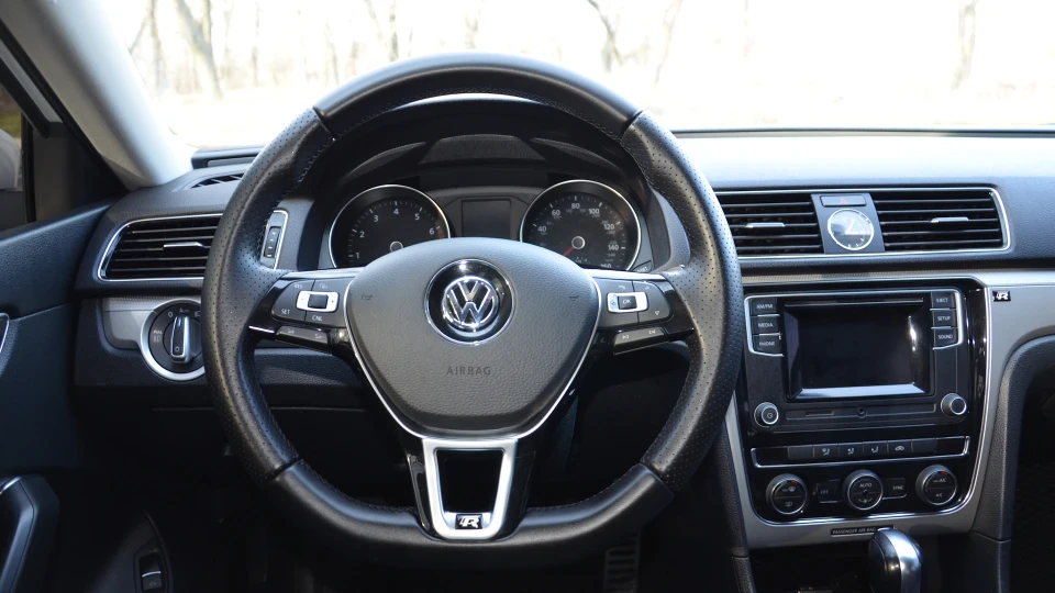 Volkswagen Passat US 1.8 tsi 5
