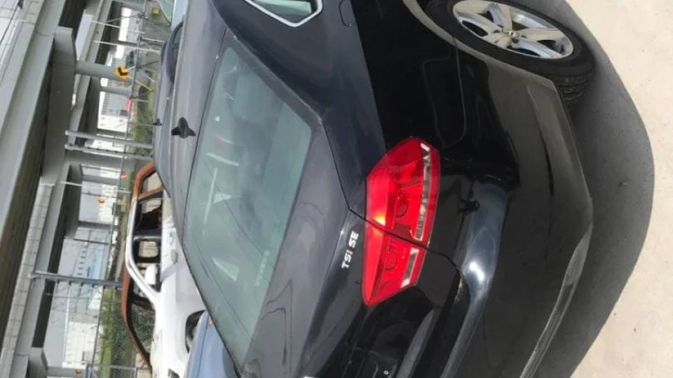 Volkswagen Passat US 1.8 TSI 4