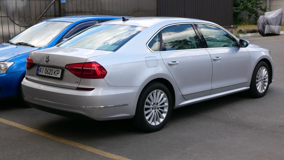 Volkswagen Passat US 1.8TSI 4