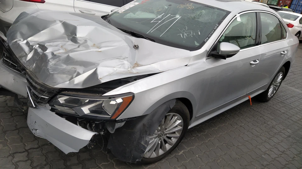 Volkswagen Passat US 1.8TSI 5