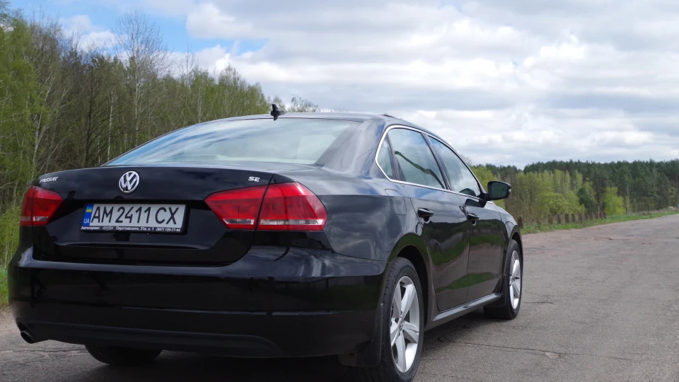 Volkswagen Passat US 2.5 Бензин 4