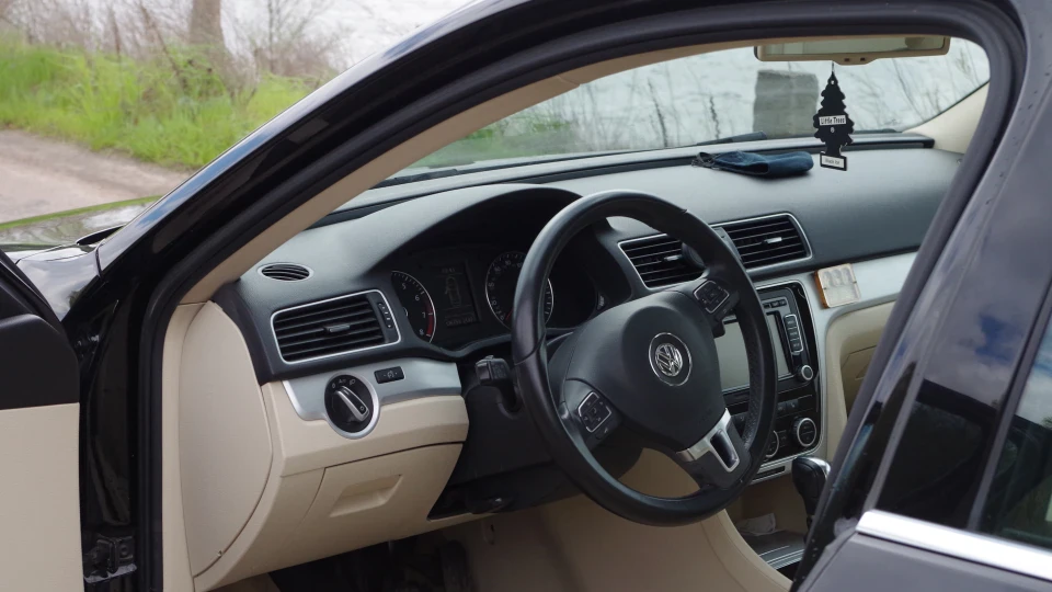Volkswagen Passat US 2.5 Бензин 5