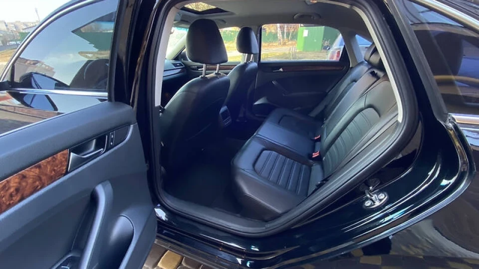 Volkswagen Passat US 2.5 Бензин 2