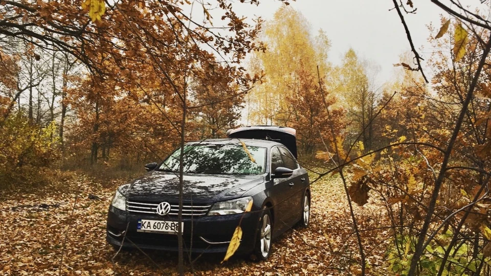Volkswagen Passat US 2.5 SE Валіза 4