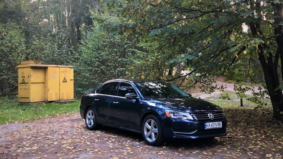 Volkswagen Passat US 2.5 SE Валіза 5