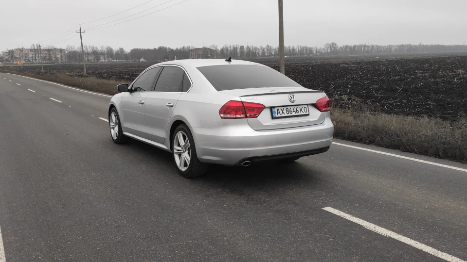 Volkswagen Passat US 2.5 SE