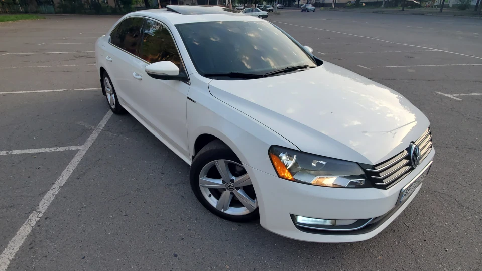 Volkswagen Passat US 2.5 4