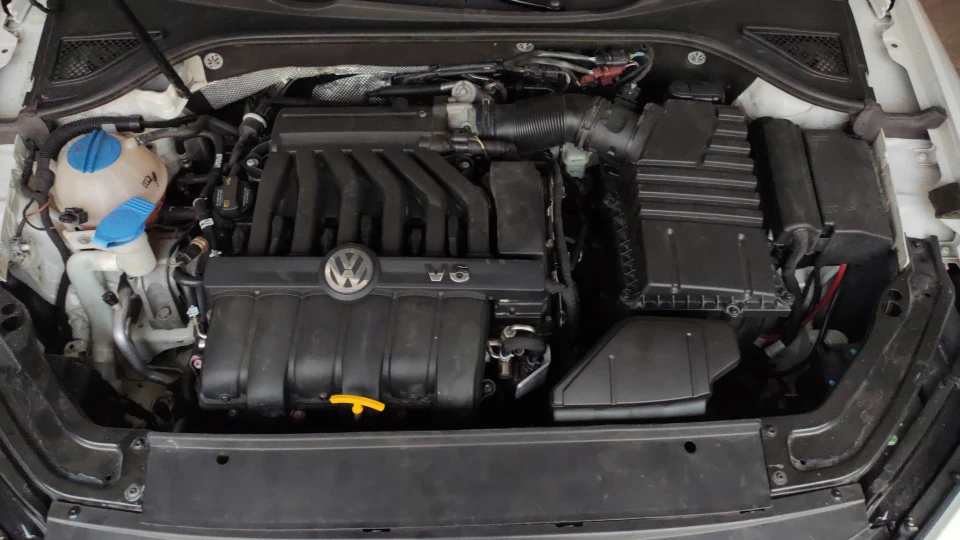 Volkswagen Passat US 3.6 SEL PREMIUM 3