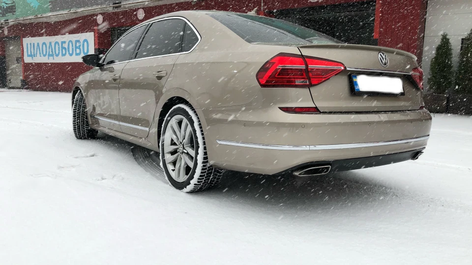 Volkswagen Passat US 3.6 VR6 SEL Premium 2