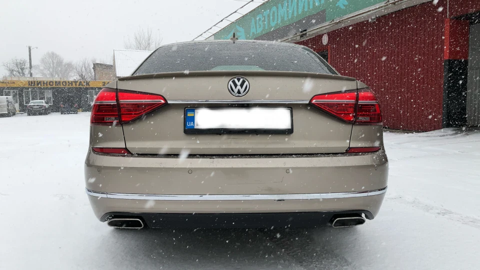 Volkswagen Passat US 3.6 VR6 SEL Premium 3