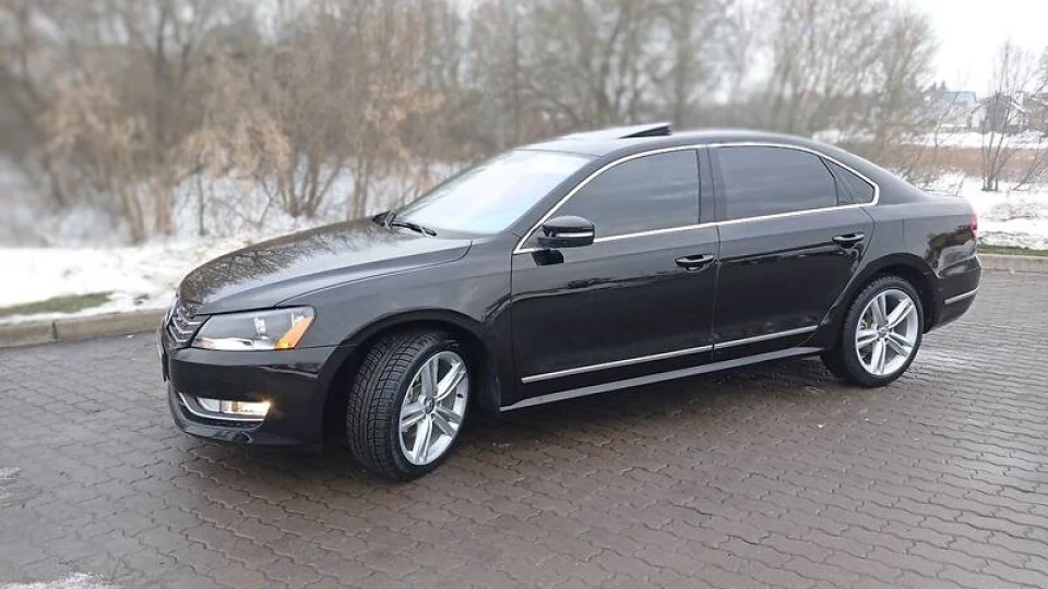 Volkswagen Passat US А машина тиснути 4
