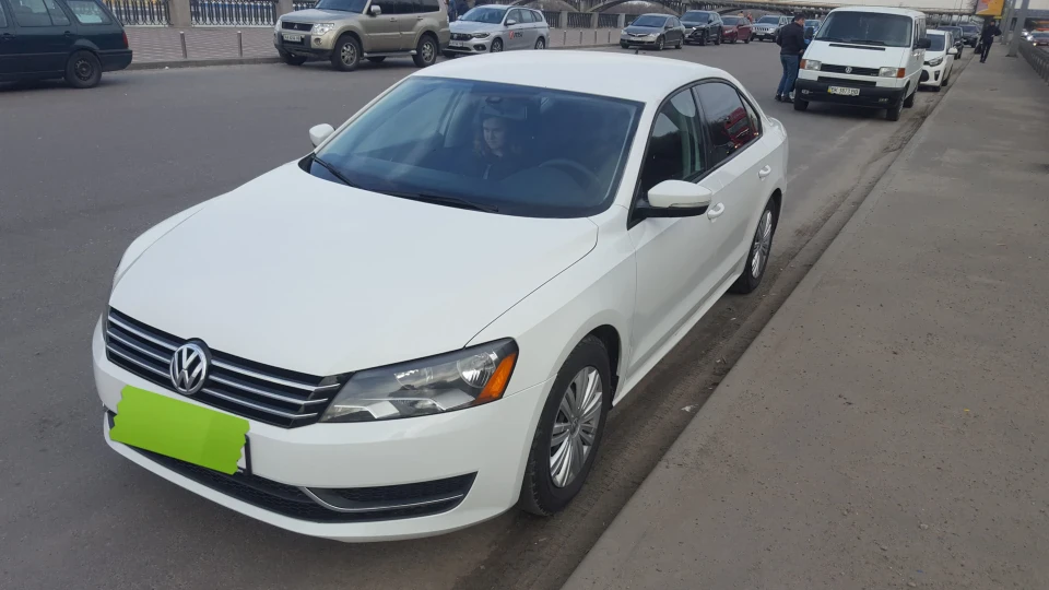 Volkswagen Passat US Біла Перлина 2