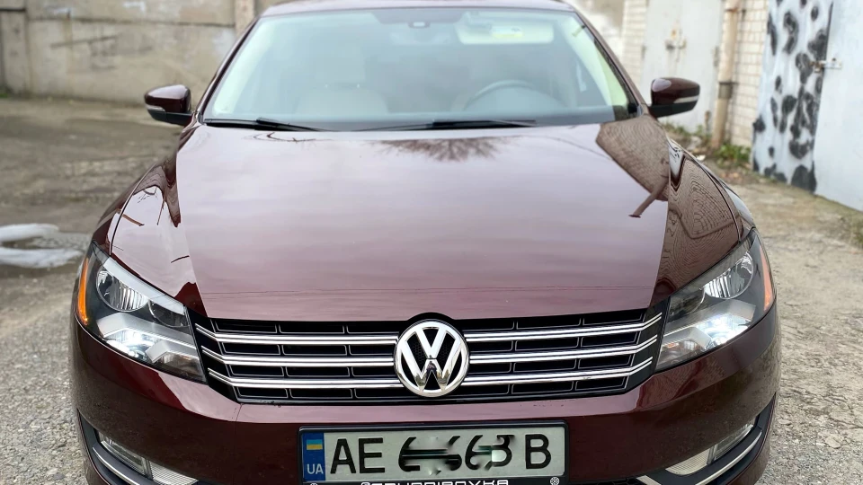 Volkswagen Passat US Burgundy 3.6 VR6 2