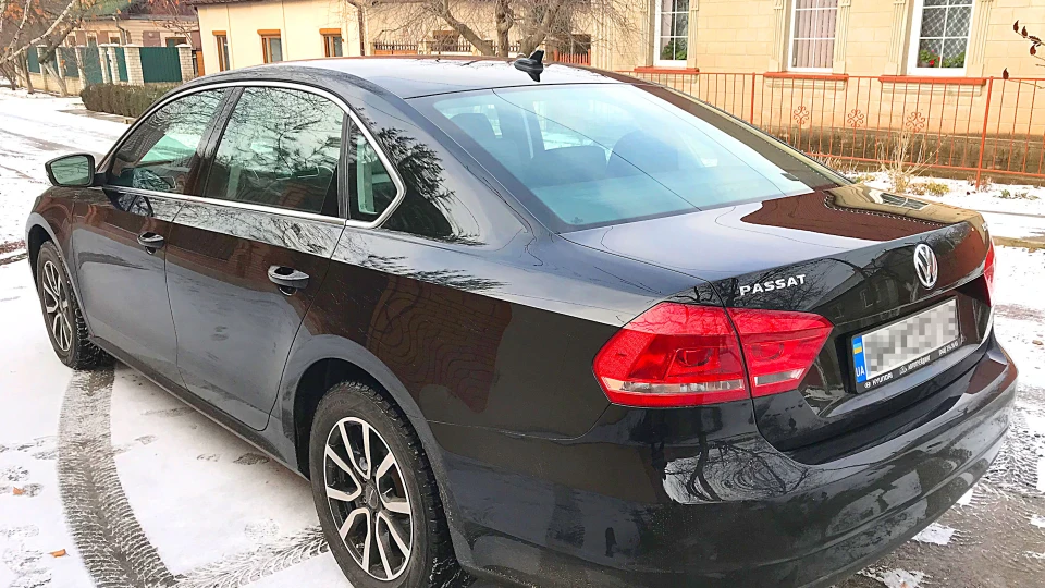 Volkswagen Passat US Чорний Грінго 2
