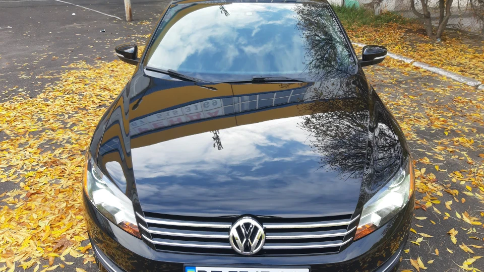 Volkswagen Passat US Чорний