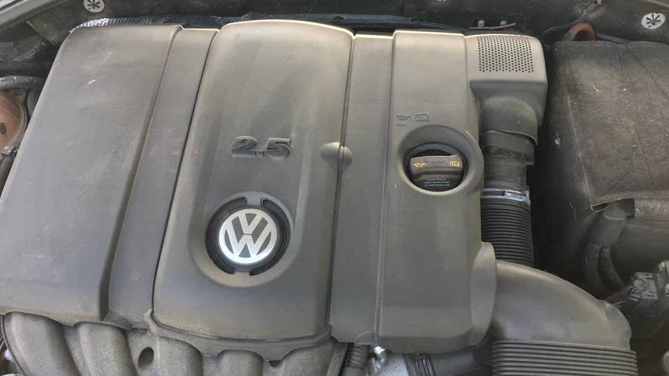 Volkswagen Passat US L2.5 170hp 4