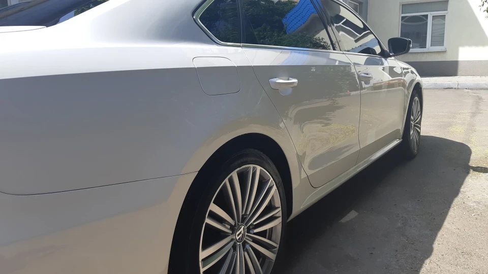 Volkswagen Passat US Passat tsi sport 4