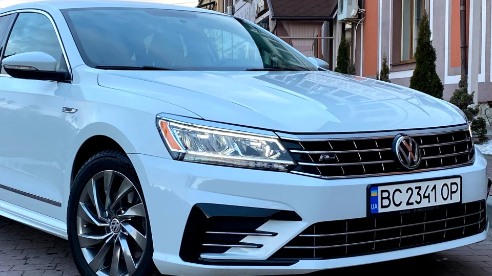 Volkswagen Passat US R-line 1.8 tsi