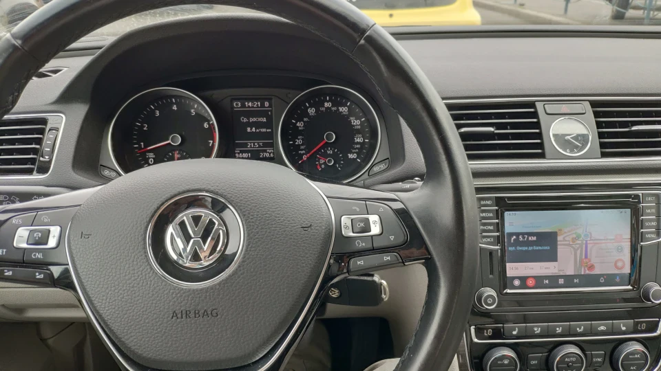 Volkswagen Passat US SE 1.8 TSI 3