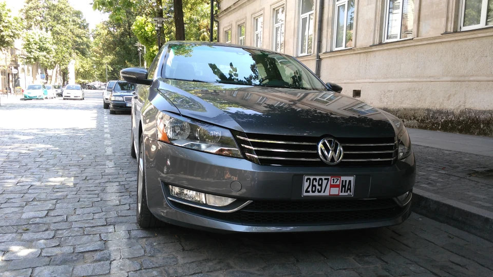 Volkswagen Passat US SE 2.5 (USA) 4