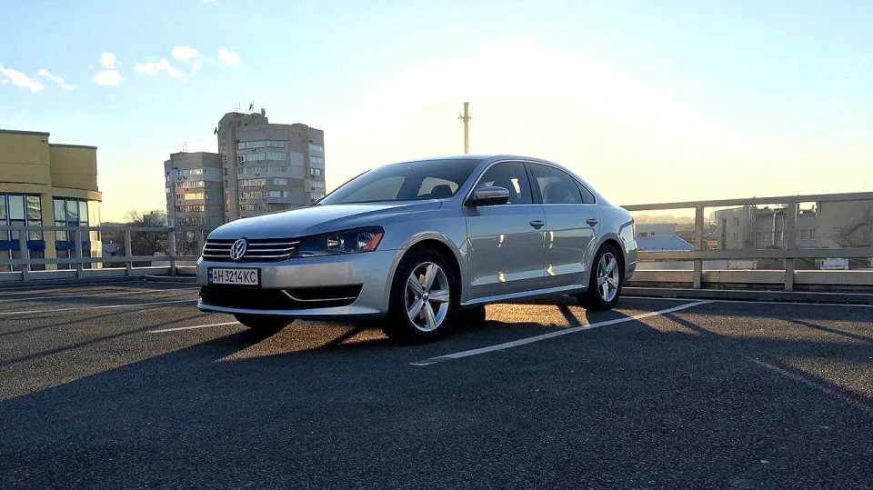 Volkswagen Passat US SE USA 2
