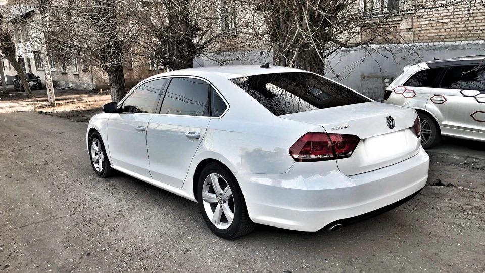 Volkswagen Passat US SE 2