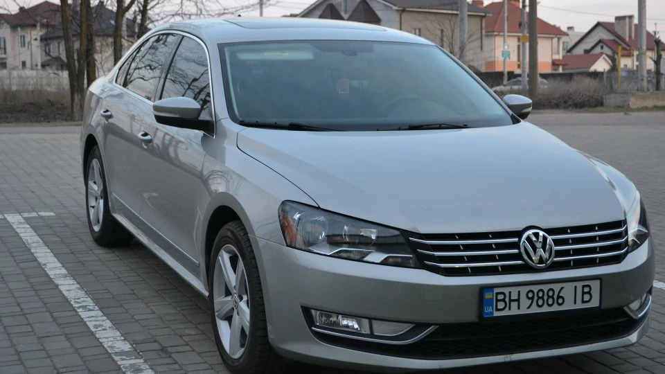 Volkswagen Passat US SEL він же Сірий 2