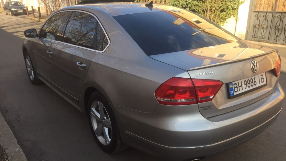 Volkswagen Passat US SEL він же Сірий 5