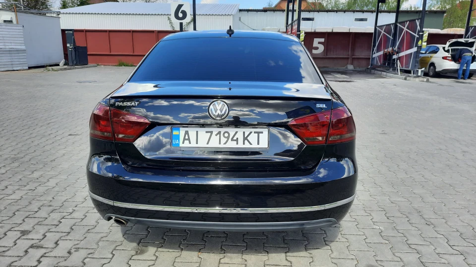 Volkswagen Passat US SEL PREMIUM 2