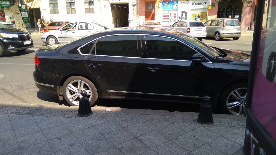 Volkswagen Passat US SEL USA 4