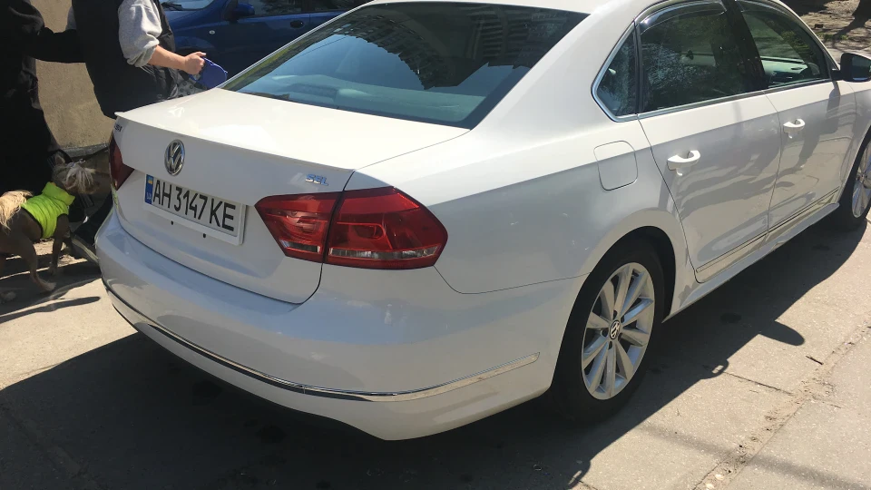 Volkswagen Passat US SEL 3