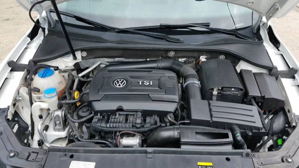 Volkswagen Passat US TSI SE 1.8 180л.с. 4