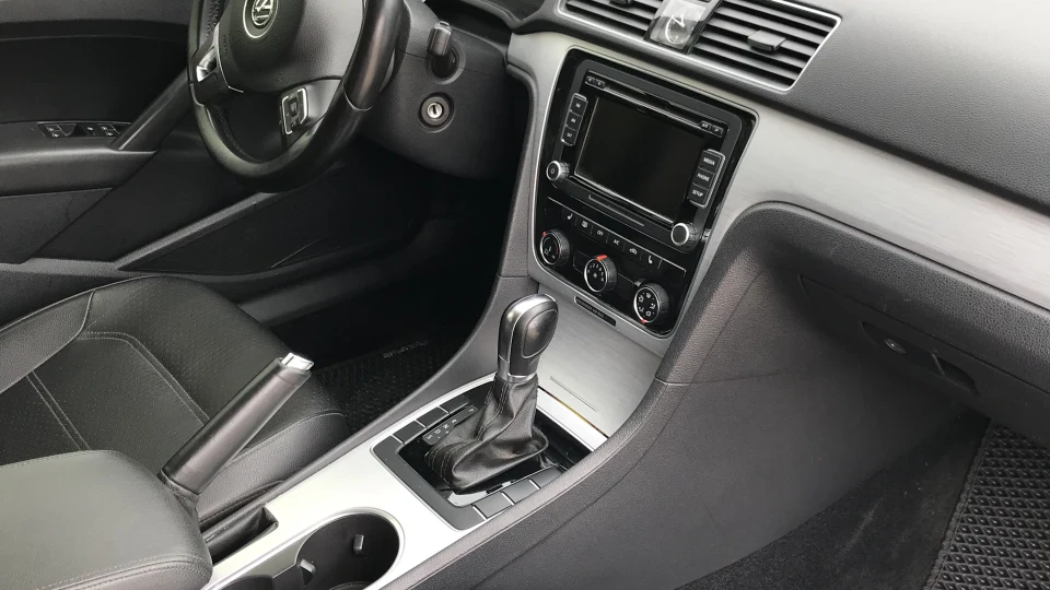 Volkswagen Passat US USA 2.5 Даруюча Емоції 4