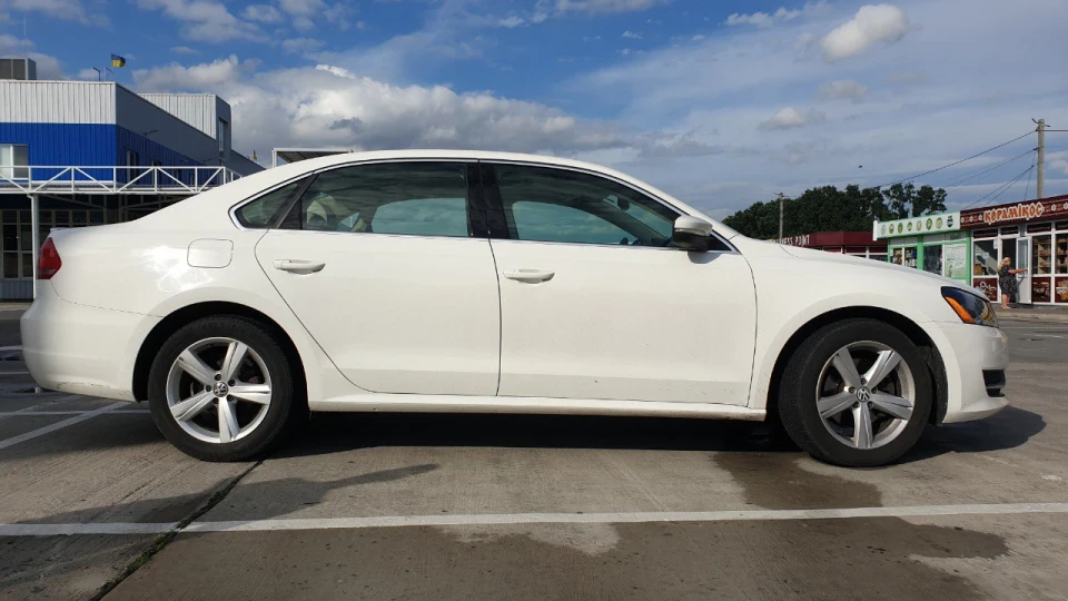 Volkswagen Passat US USA 2.5 2
