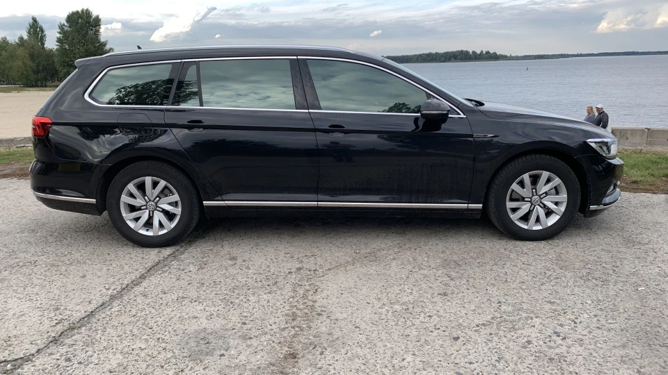 Volkswagen Passat Variant 2