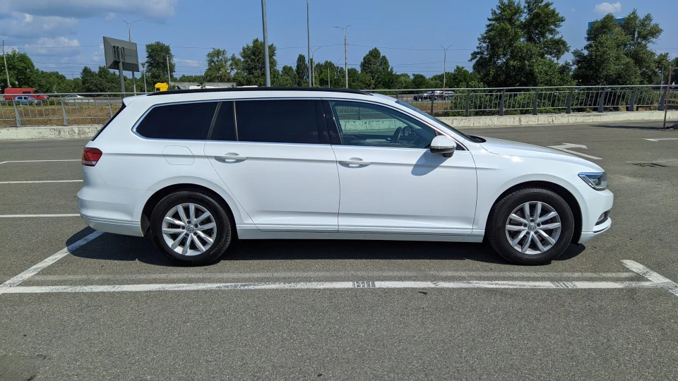 Volkswagen Passat Variant 2