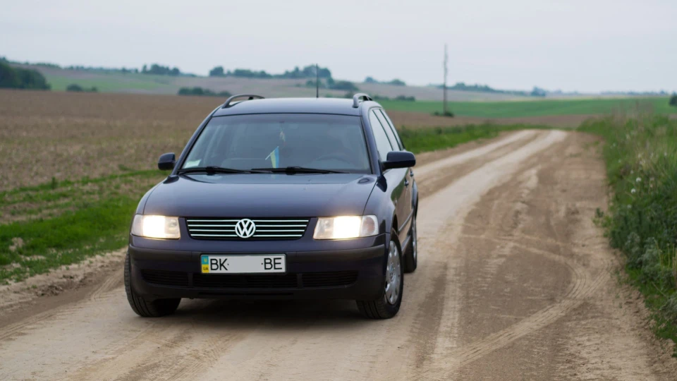 Volkswagen Passat Variant 2
