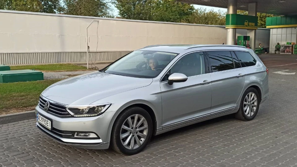 Volkswagen Passat Variant 2