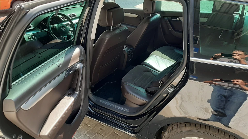 Volkswagen Passat Variant 2