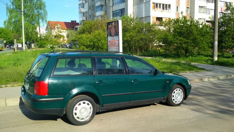 Volkswagen Passat Variant 1.6 бензин