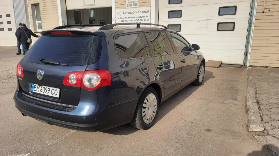 Volkswagen Passat Variant 1.6 MPI Trendline 2