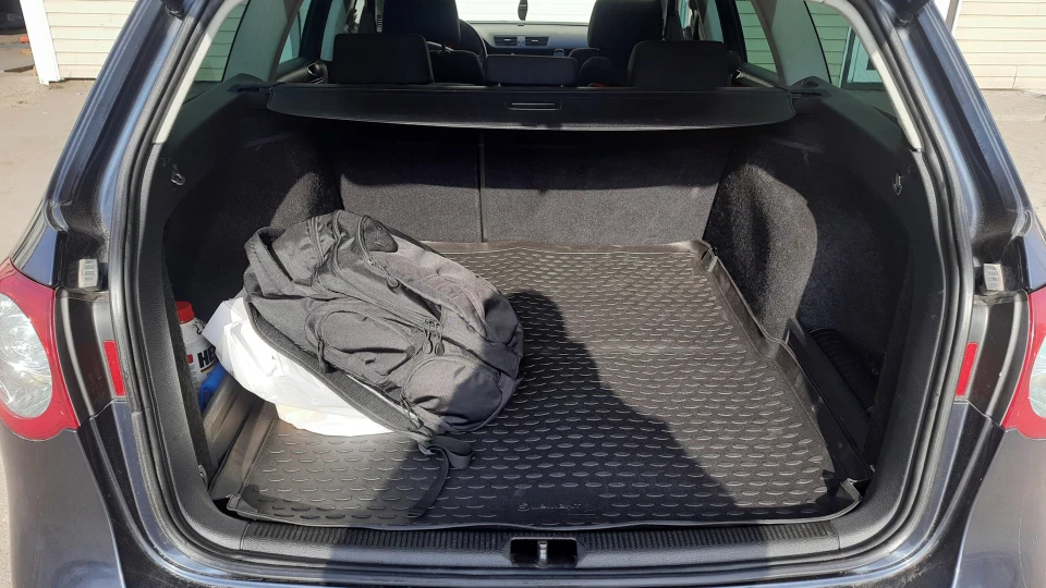 Volkswagen Passat Variant 1.6 MPI Trendline 4