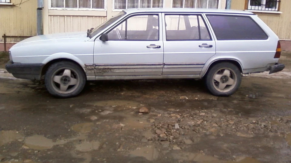 Volkswagen Passat Variant 1.6 RL, Сірий звичайний 2