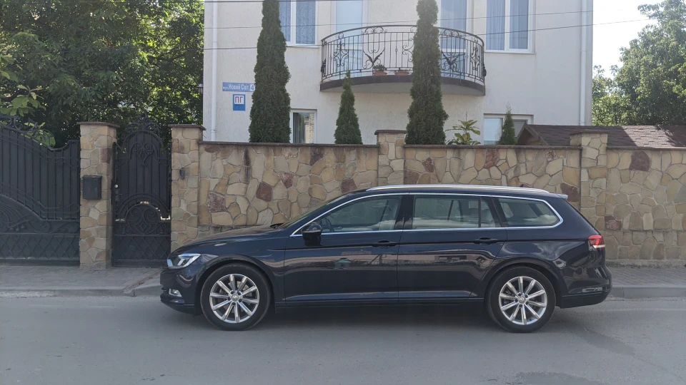 Volkswagen Passat Variant 1.6 tdi dsg
