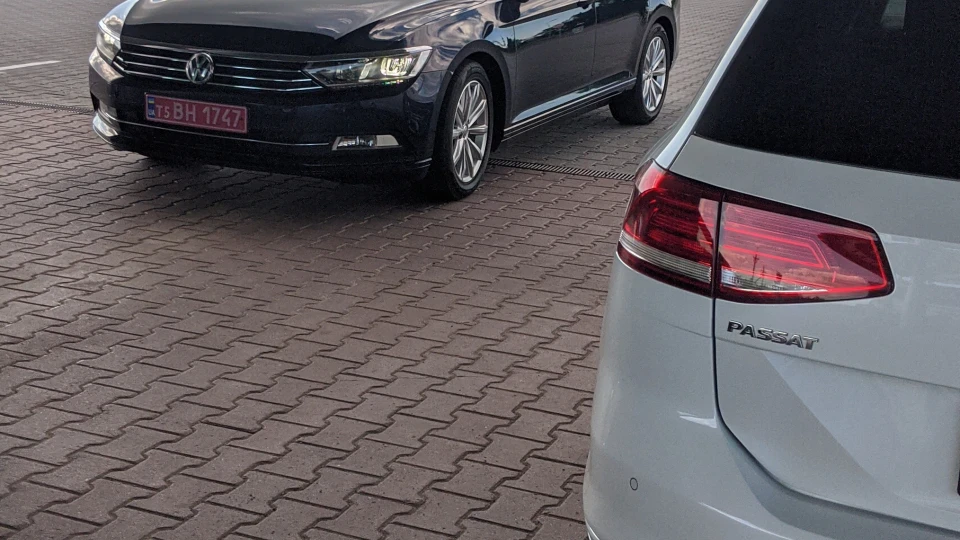 Volkswagen Passat Variant 1.6 tdi dsg 2