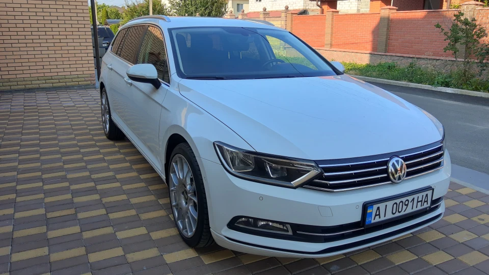 Volkswagen Passat Variant 1.6 TDI DSG7 2
