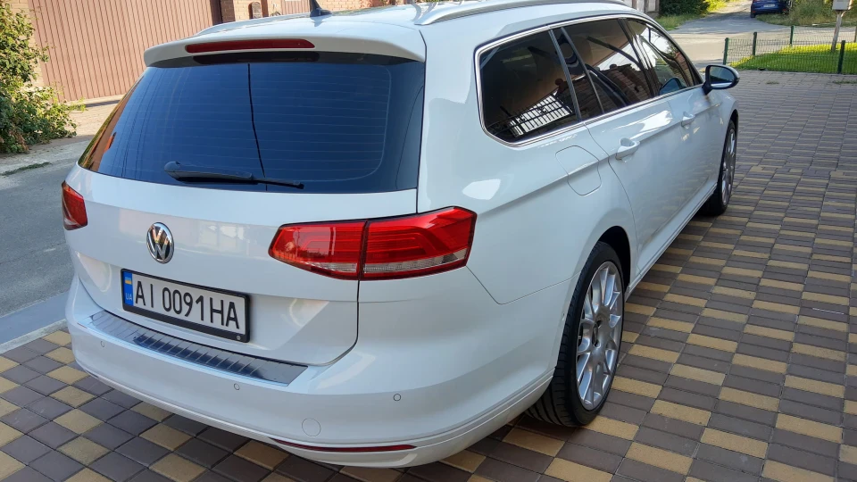 Volkswagen Passat Variant 1.6 TDI DSG7 4