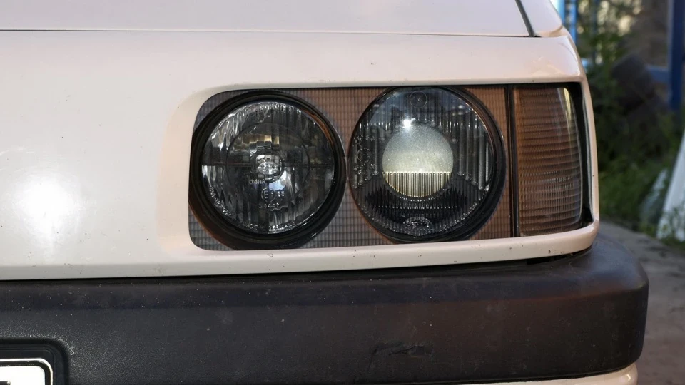Volkswagen Passat Variant 1.8 PB GT WHITE 3