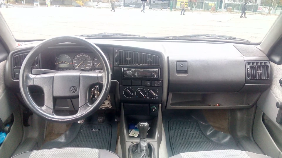 Volkswagen Passat Variant 1.8 PF Інжектор 3