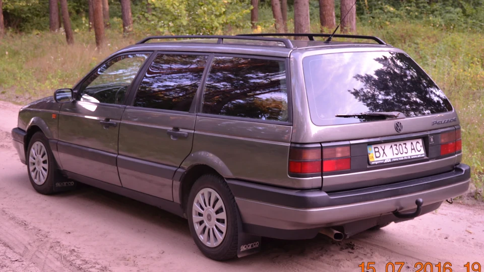 Volkswagen Passat Variant 1,8i дружина машина